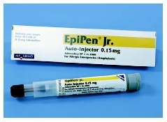 EpiPen Jr., a syringe containing a childs dosage of adrenaline, is used for the emergency treatment of anaphylactic shock. ( Mark Thomas/Photo Researchers, Inc.)